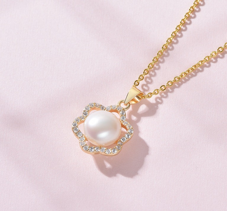 White Steamed Bun Shaped Freshwater Pearl Pendant