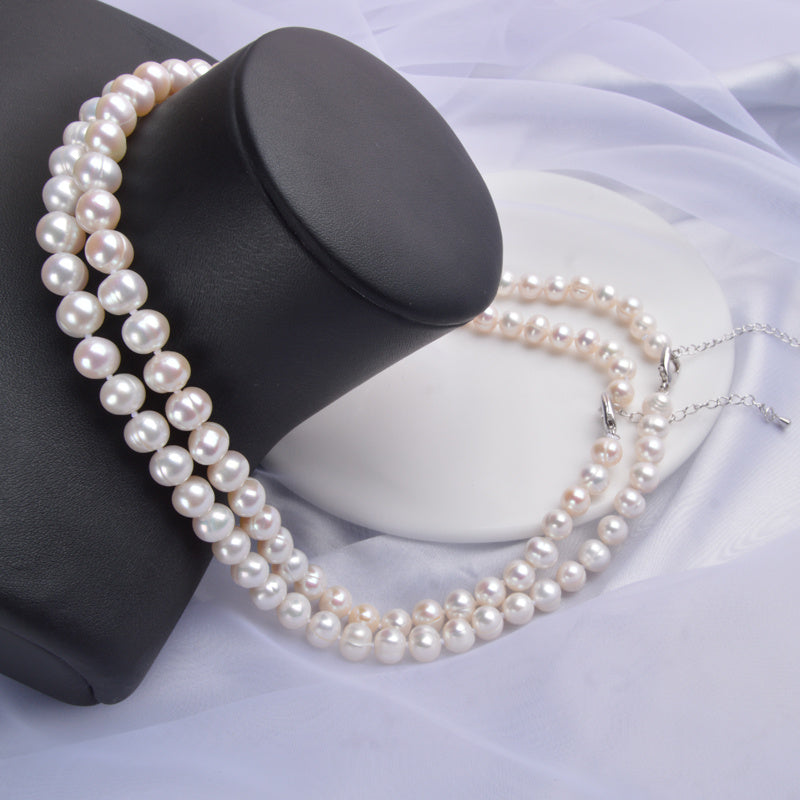 White freshwater pearl necklace