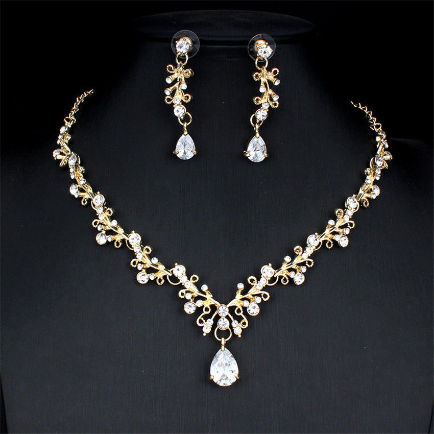 Versatile pearl necklace