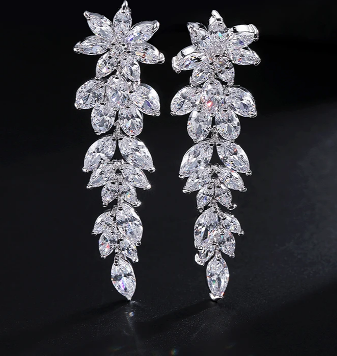 Luxury Gorgeous Marquise Cluster Dangle Earrings for Women Flower Shape Cubic Zirconia Long Earring Bride Wedding Jewelry