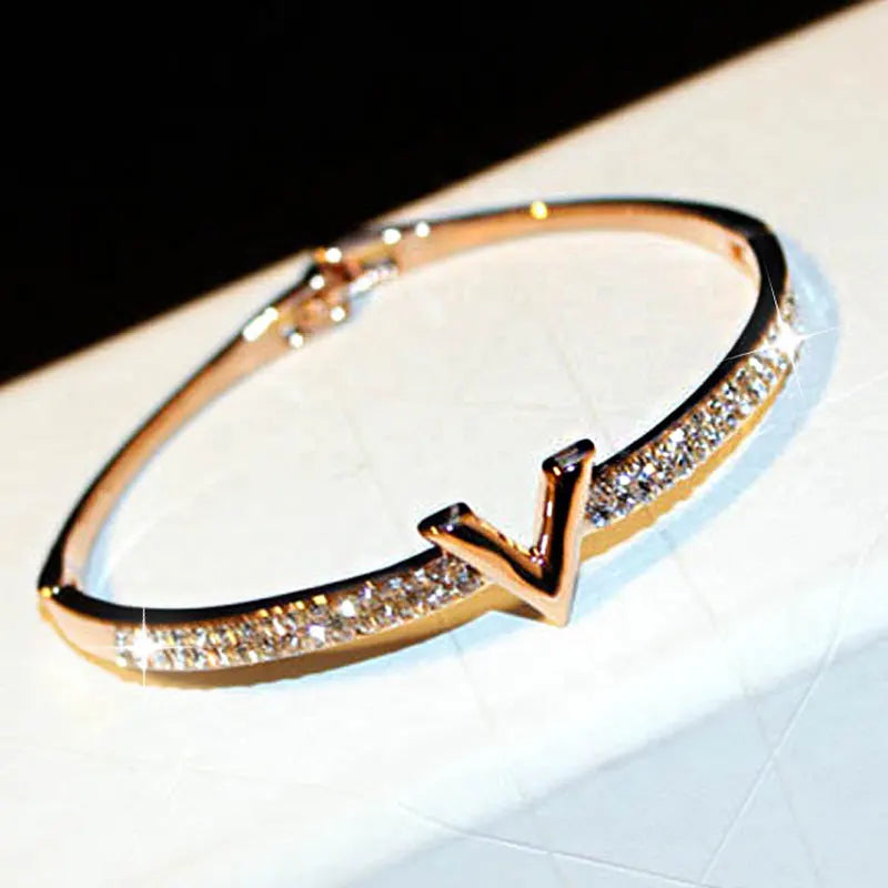 VV Lady Bracelets for Women Temperament Exquisite Luxury Bangle Jewelry