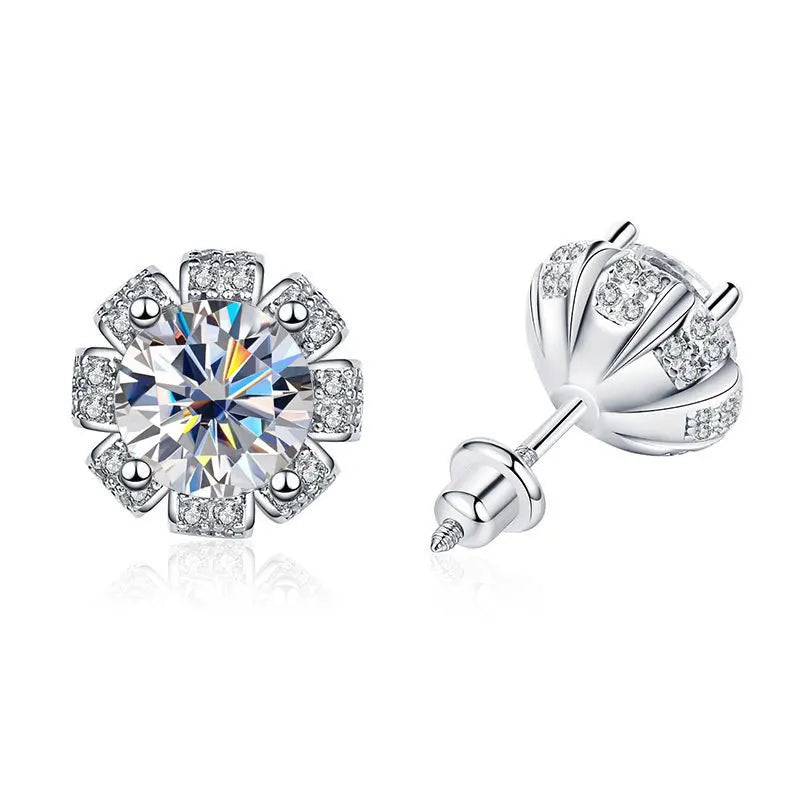 FLOWER EARRING
2ct Moissanite Earring s925 Sterling Sliver Plated 18k White Gold