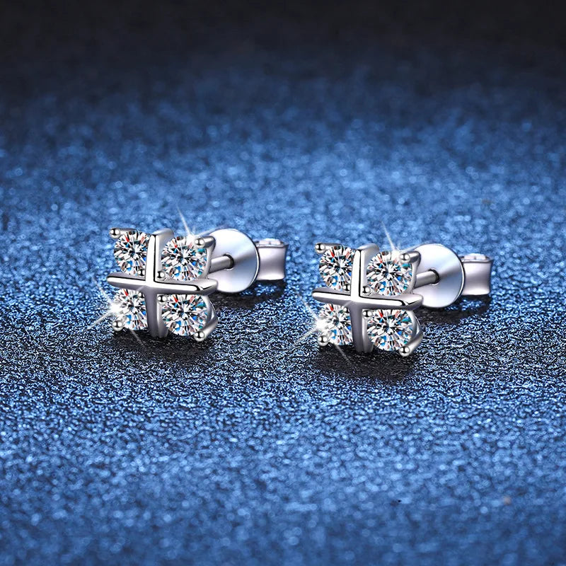 Elena Earring
925 Sterling Silver 0.8 Carat *2 Moissanite Diamond 8 Earrings Classic Fashion Design