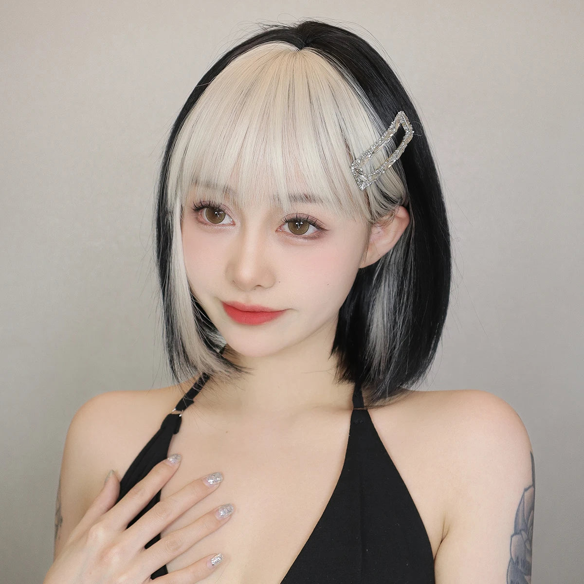 WIG
- with White Highlights Short Straight - with Bangs Cosplay Party Hair High Temperature Fiber for Women