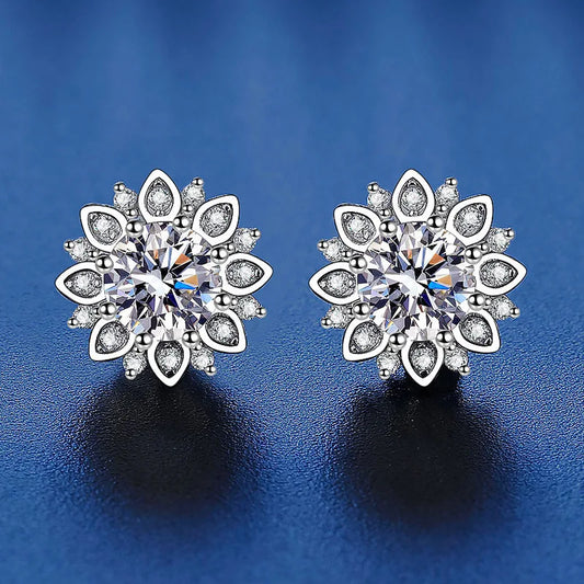 EARRING
925 Sterling Silver 0.5 Carat Moissanite Flower Earrings Cute Casual Fashion Men's Women's Couple Birthday Anniversary Gifts