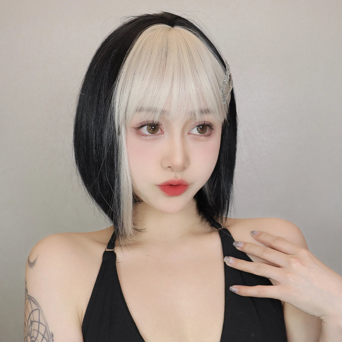 WIG
- with White Highlights Short Straight - with Bangs Cosplay Party Hair High Temperature Fiber for Women