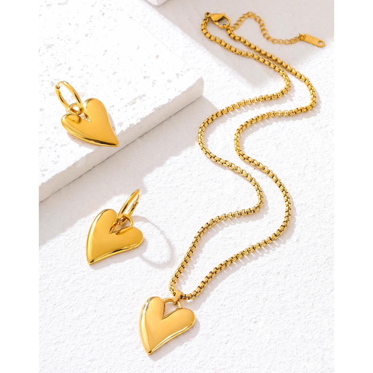 Necklace
-18K Gold Plated Stainless Steel Irregular Heart Necklace Earrings for Women