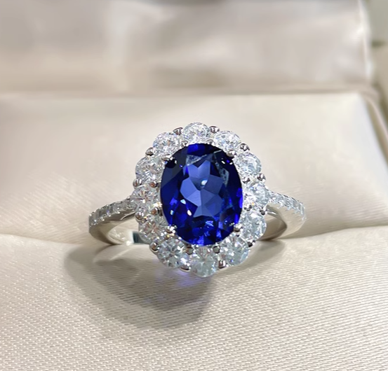 Athena RING
Luxury Women's 925 Silver Special-Interest Design Sapphire Ring