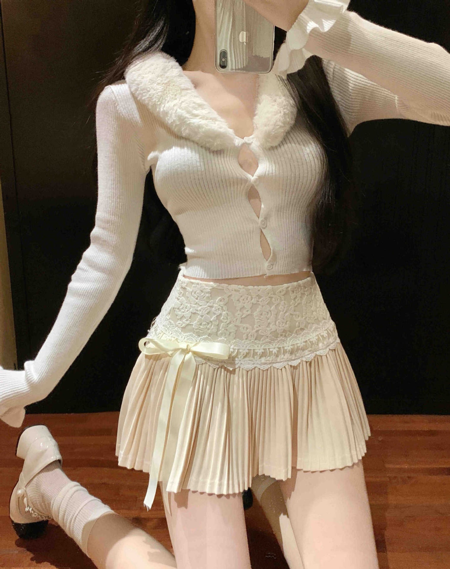 High Waist Slimming A- Line Lace Stitching Small Pleated Skirt