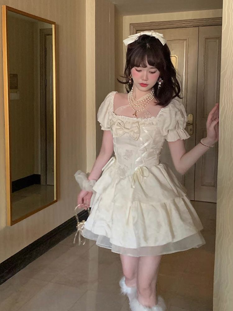 Female French Gentle Sweet Bow Retro Square Collar Dress